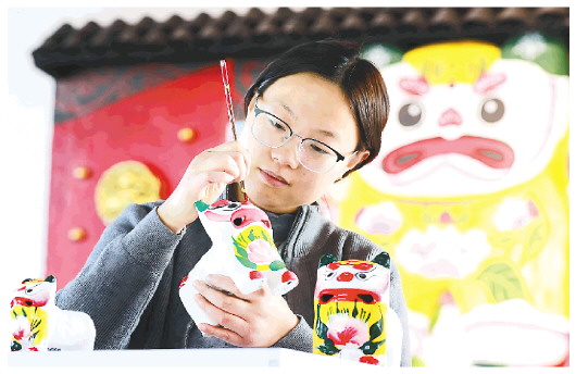 潍坊高密泥老虎跨海“出圈”